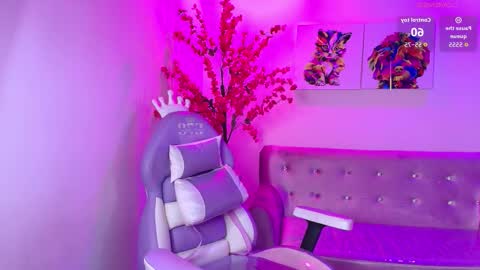 summer_miller online show from November 27, 11:51 am