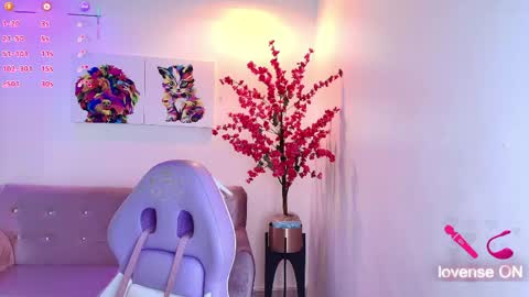 summer_miller online show from June 5, 11:26 am
