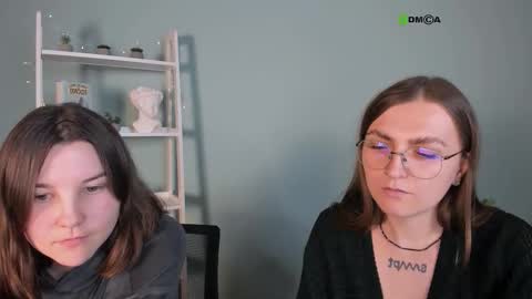 sun_julia online show from November 10, 3:26 pm