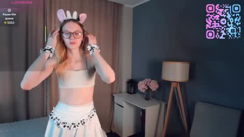 Kiki online show from March 19, 1:11 am