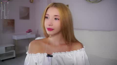 Lily online show from November 29, 2:47 pm