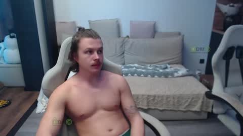 Alice and Sergey online show from April 24, 2:19 pm