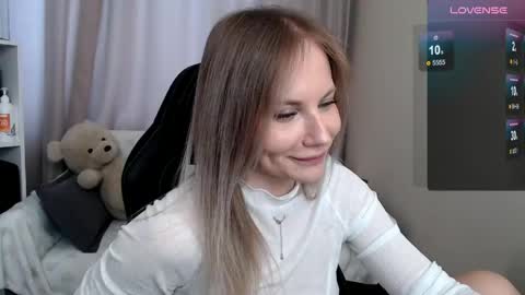 Naomi online show from April 23, 5:48 am