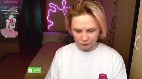Snapshot of sunny_mood chatting on February 26, 10:38 am sunny mood online show from February 26, 10:38 am