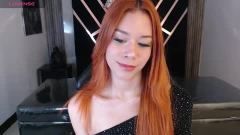 Susana   Mejia online show from November 22, 1:42 pm