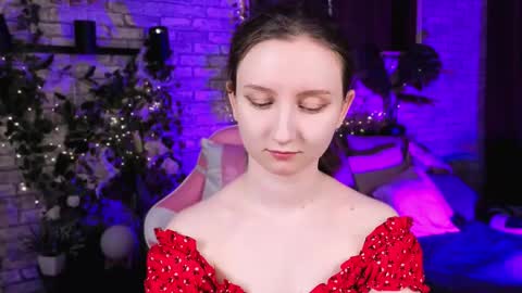 Alice online show from March 25, 2:57 pm