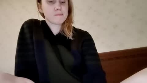 Annie online show from December 25, 9:45 am