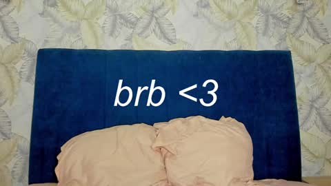 Una online show from February 12, 7:34 am