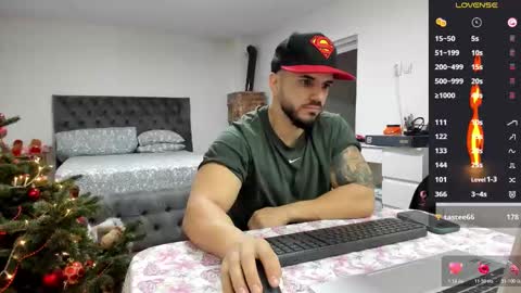 supermanboyxxl online show from December 5, 7:51 am