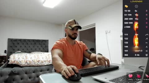 supermanboyxxl online show from March 31, 6:03 am