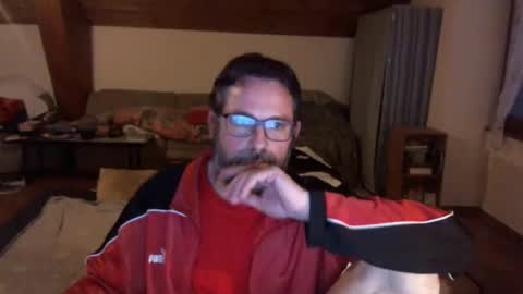 supersquirrel81 online show from October 10, 5:19 pm