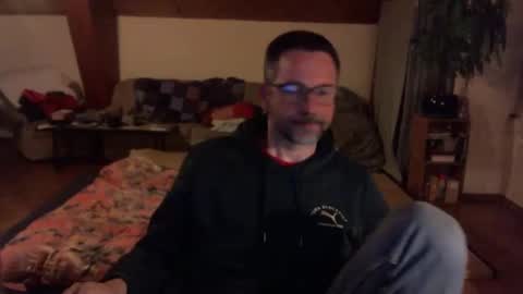 supersquirrel81 online show from March 25, 7:09 pm