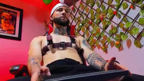 supreme_alpha_ online show from December 4, 10:53 pm