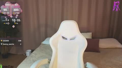 Annie online show from March 13, 2:15 am