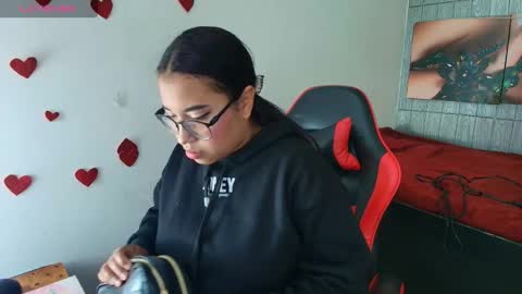 susan online show from March 10, 9:18 pm