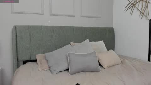 Amelia  online show from January 14, 12:24 pm