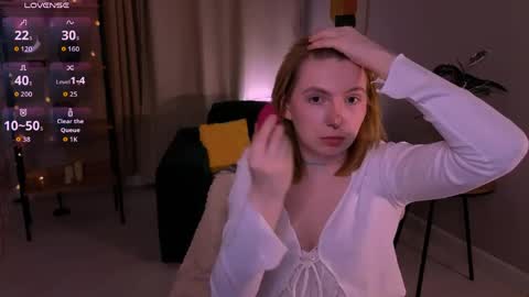 SUSIE 3 online show from April 24, 9:06 pm