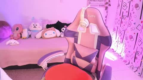   online show from December 4, 9:40 pm