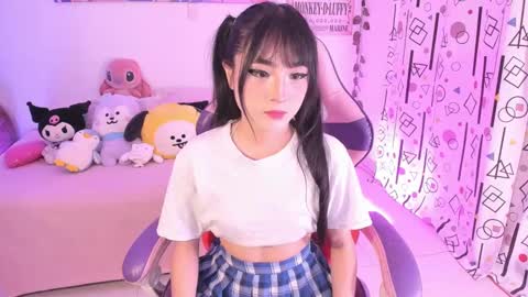   online show from December 12, 5:26 pm