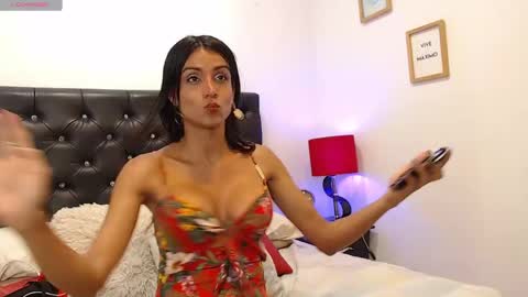 SussanTS online show from May 8, 8:25 pm