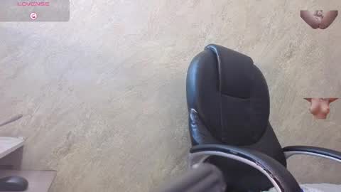   online show from April 22, 6:48 pm