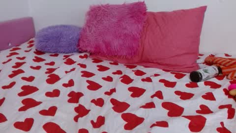 suzan_30 online show from November 26, 9:00 pm