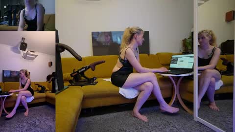 suzannexxxxxx online show from May 26, 9:10 pm