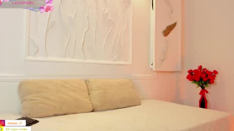 Suzy online show from March 8, 7:31 pm