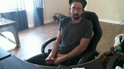 Swals online show from February 4, 8:28 pm