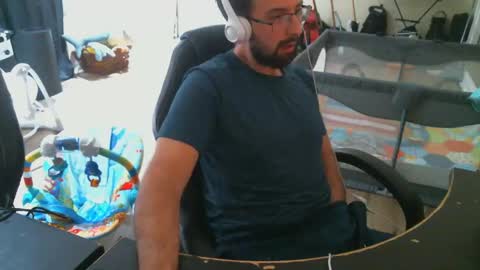 Swals online show from December 8, 4:11 am