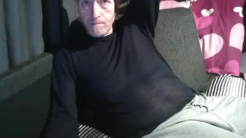 ArnSwart online show from February 4, 1:42 am