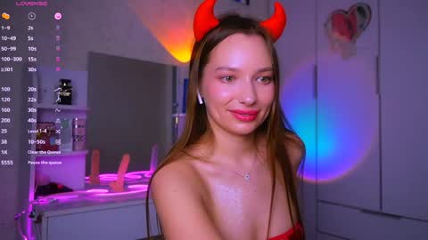 kitty online show from April 18, 7:58 pm