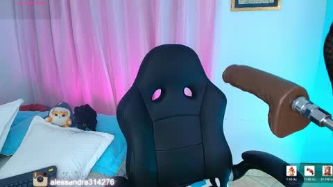 alessa  ----independent model online show from April 10, 3:01 am