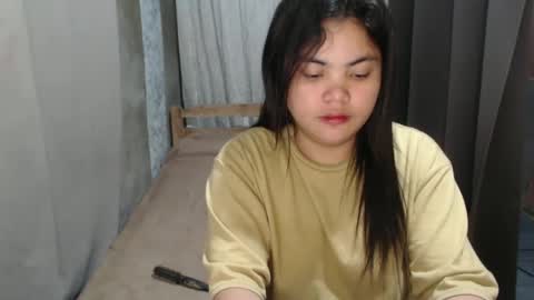 sweet_ally69 online show from December 14, 9:45 pm