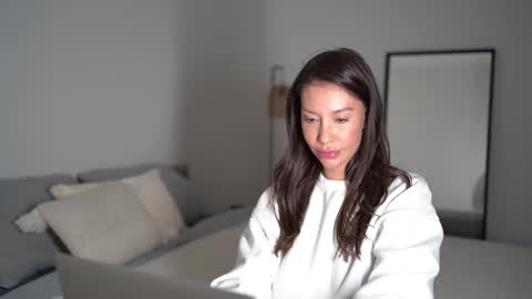Snapshot of sweet_and_honest chatting on October 12, 8:21 pm Dorothea online show from October 12, 8:21 pm