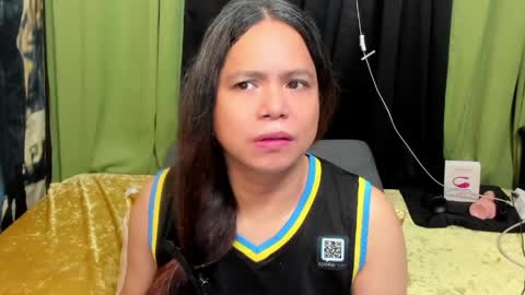 izza  izzasweet online show from May 16, 12:51 am