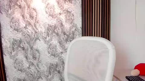Aura  online show from May 4, 8:59 pm