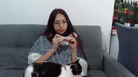 sweet_cum8 online show from August 7, 3:43 pm