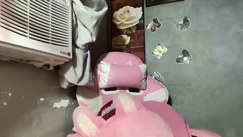 Daisy online show from April 23, 10:55 pm