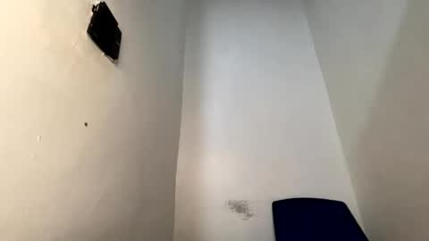 vivian online show from April 6, 5:36 pm