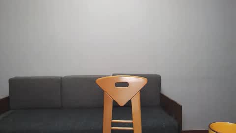 sweet_girl8484 online show from February 24, 4:32 pm