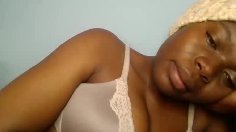 Snapshot of sweet_jamiie chatting on October 7, 6:53 am jay online show from October 7, 6:53 am