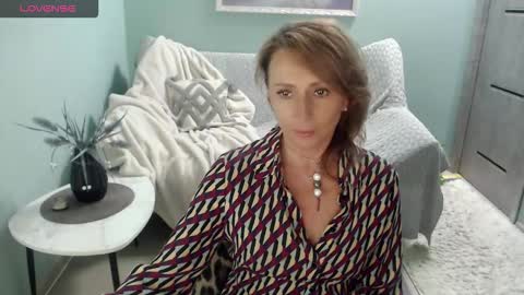 Helen online show from October 7, 7:26 am