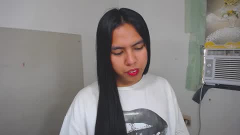 sweet_kyline69 online show from October 29, 4:03 am