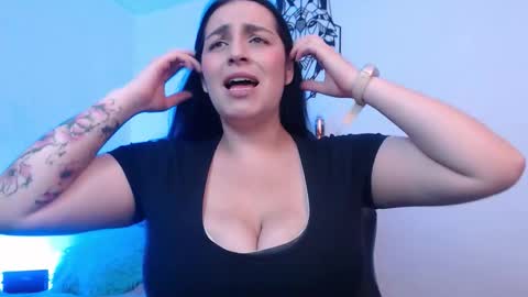 Leah online show from October 16, 5:56 pm