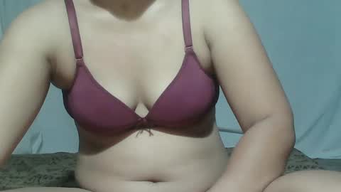 sweet_lily0613 online show from March 1, 3:49 pm