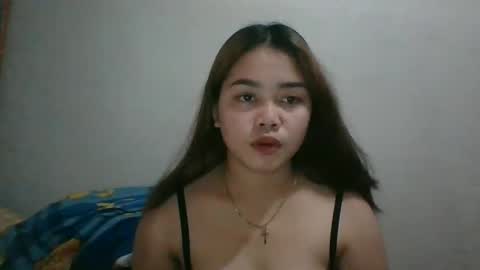 sweet_mae28xx online show from December 12, 5:10 am