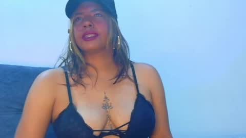 MARI online show from May 5, 11:43 pm