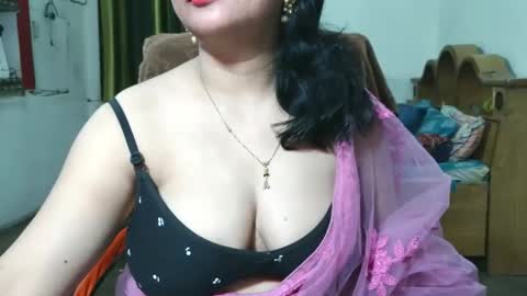 Snapshot of sweet_manisha chatting on November 1, 4:22 am sweet_manisha online show from November 1, 4:22 am
