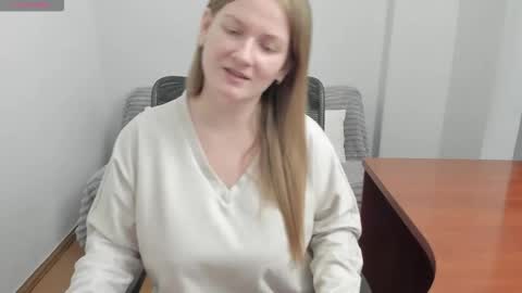 Mila online show from February 9, 5:05 pm